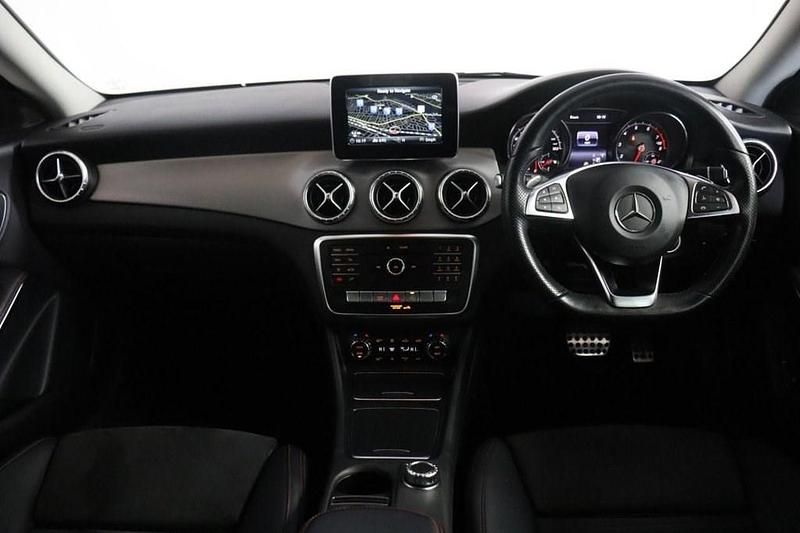 Used Mercedes CLA180 Shooting Brake AMG line 122 HP (89 kW) 2018 Black Estate