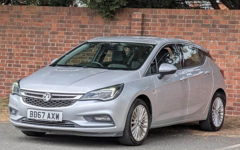 Used Vauxhall Astra Elite 150 HP (110 kW) 2017 Hatchback