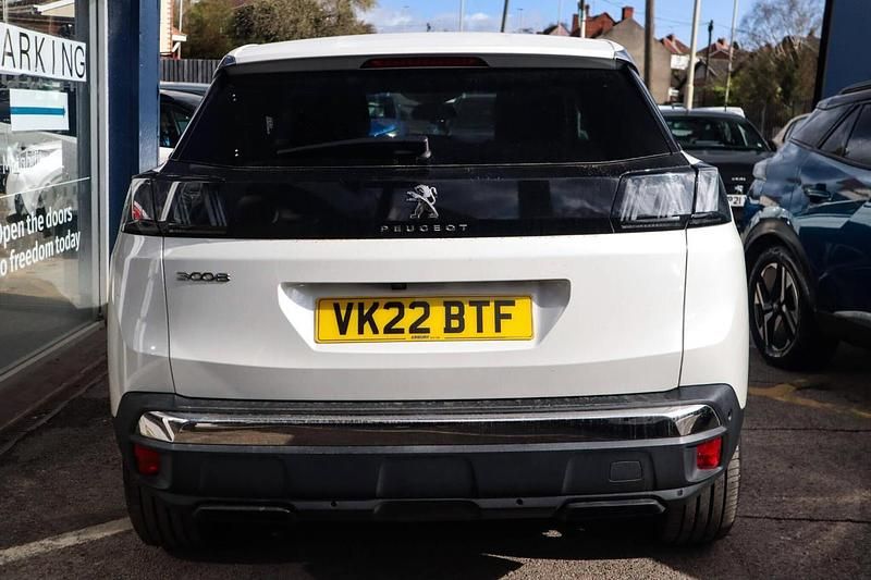 Used Peugeot 3008 Allure 131 HP (96 kW) 2022 White SUV