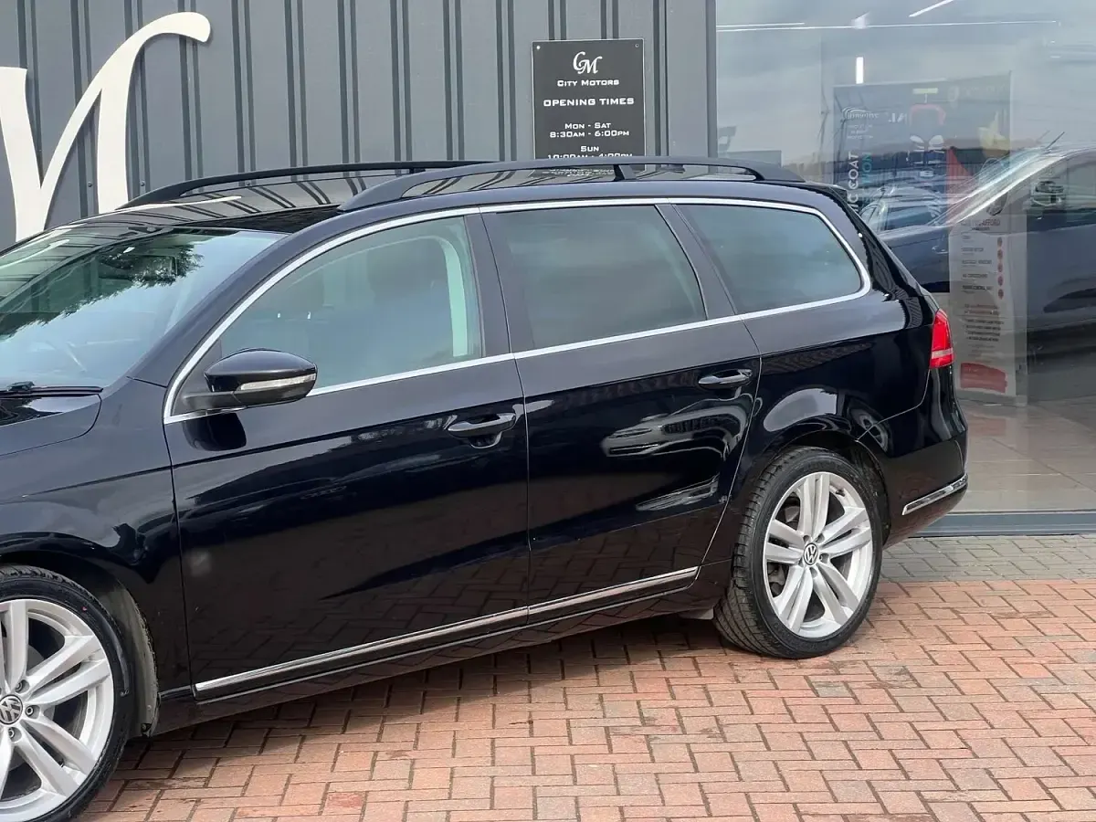 Used VW Passat Executive 177 HP (130 kW) 2014 Black Estate