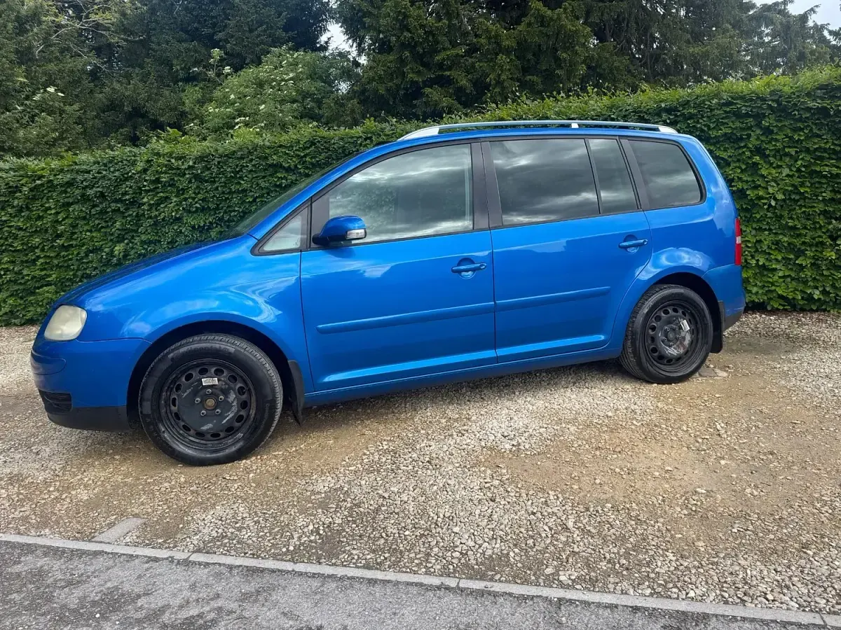 Used VW Touran SE 2003 Blue MPV
