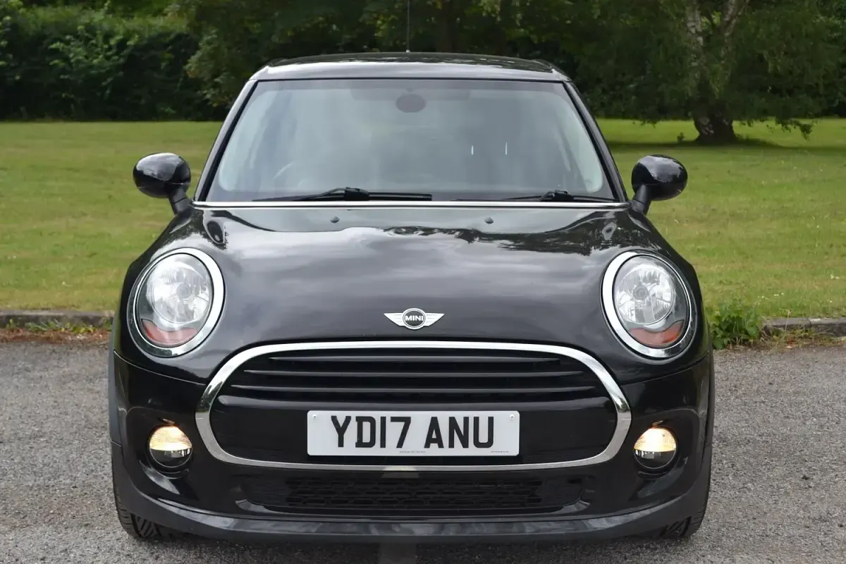 Used Mini Cooper D Hatch 2017 Black Hatchback