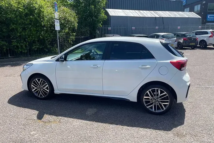 Used Kia Rio GT-Line S 118 HP (86 kW) 2022 Clear white Hatchback