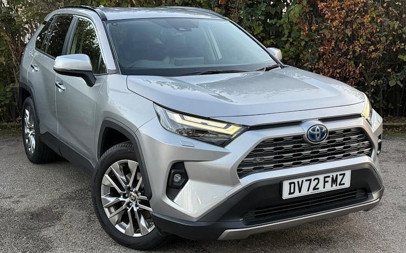 Used 2025 Toyota RAV4 Estate | £30,548 (Good price) - Image 1/4