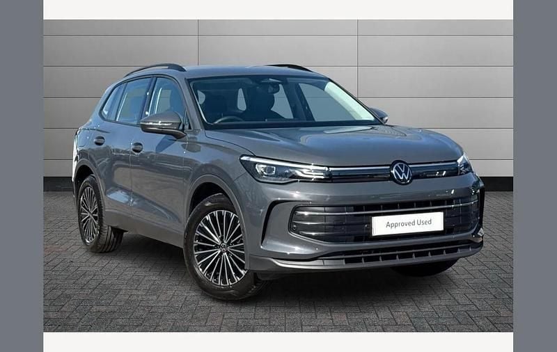 Grey Used 2024 VW Tiguan Life SUV | £29,250 (Good price) - Image 1/4