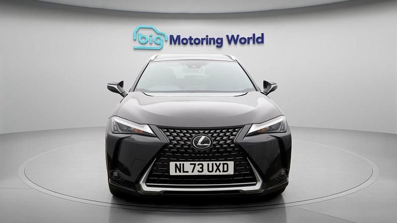 Used Lexus UX 300e 147 kW (201 HP) 2023 Black SUV