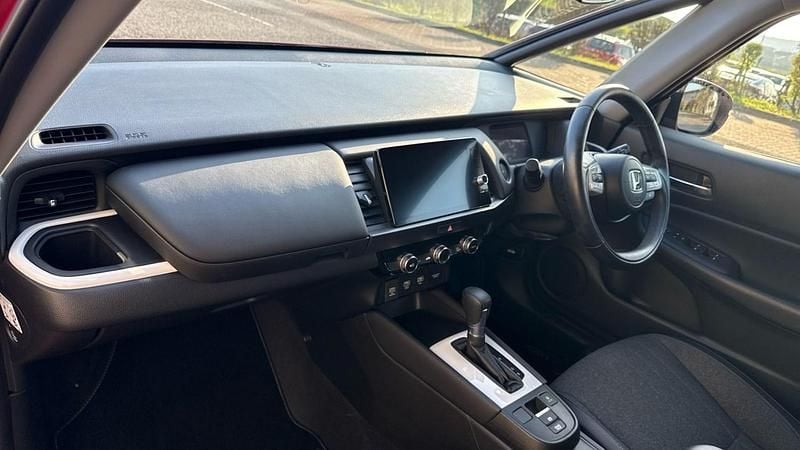 Used Honda Jazz Hybrid 109 HP (80 kW) 2023 Red Hatchback