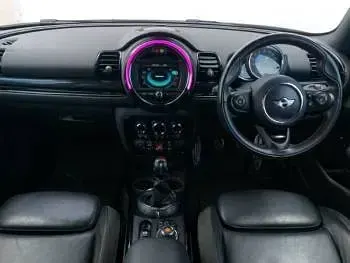 Used Mini Cooper Clubman 192 HP (141 kW) 2016 Red Estate