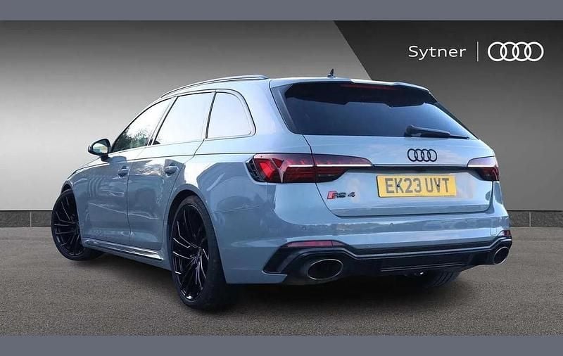Used Audi RS4 Design 444 HP (326 kW) 2023 Grey Estate