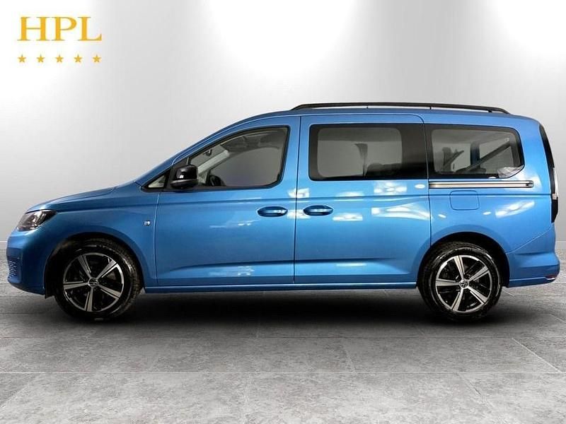 Used VW Caddy Maxi Life 122 HP (89 kW) 2023 Blue MPV
