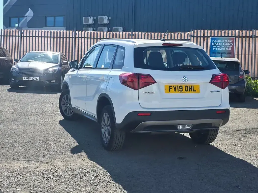 Used Suzuki Vitara SZ4 111 HP (81 kW) 2019 White SUV