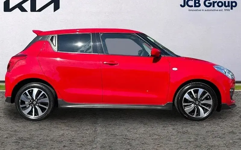 Used Suzuki Swift 90 HP (66 kW) 2019 Red Hatchback