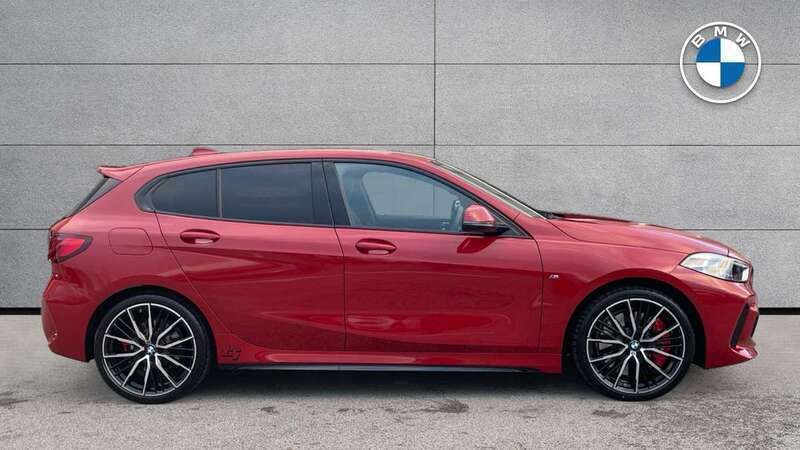 Used BMW 128 Comfort Edition 261 HP (191 kW) 2024 Red Hatchback
