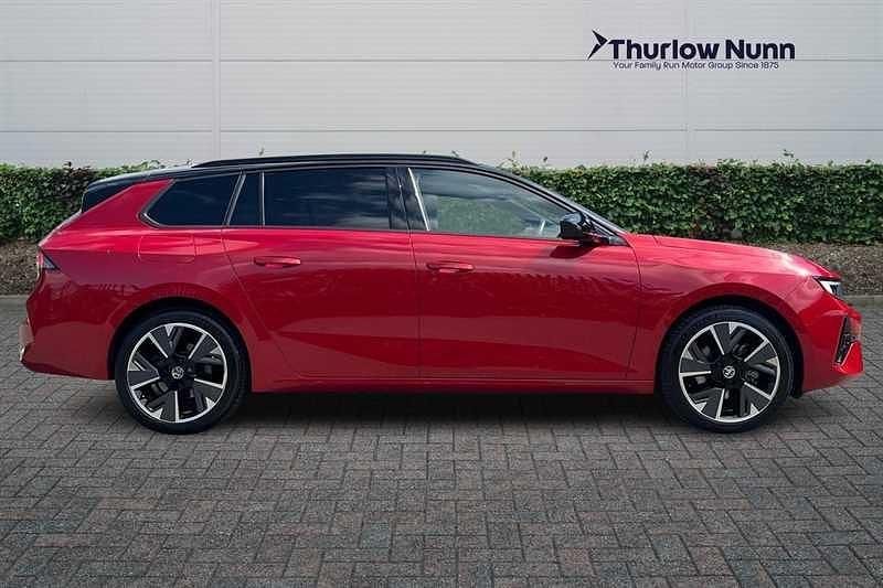 Used Vauxhall Astra Ultimate 114 kW (156 HP) 2024 Red Estate