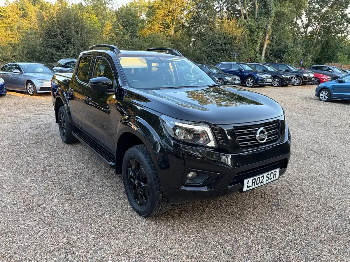 Used Nissan Navara N-Guard 190 HP (139 kW) 2021 Black Pickup