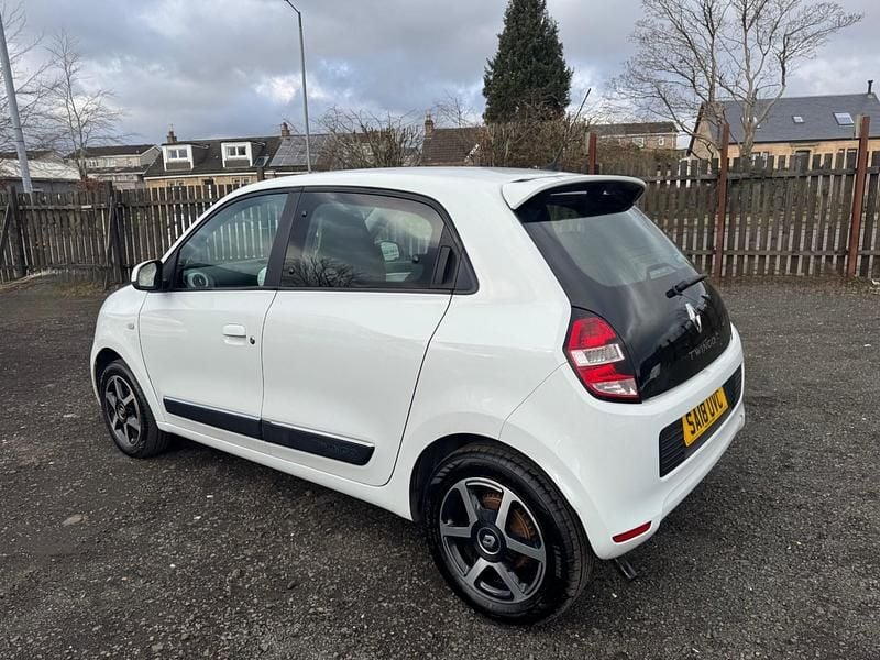 Used Renault Twingo Dynamique 70 HP (51 kW) 2018 White Hatchback