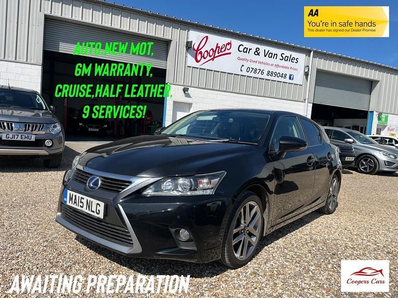Black Used 2015 Lexus CT200h Hatchback | £10,495 (Fair price) - Image 1/1