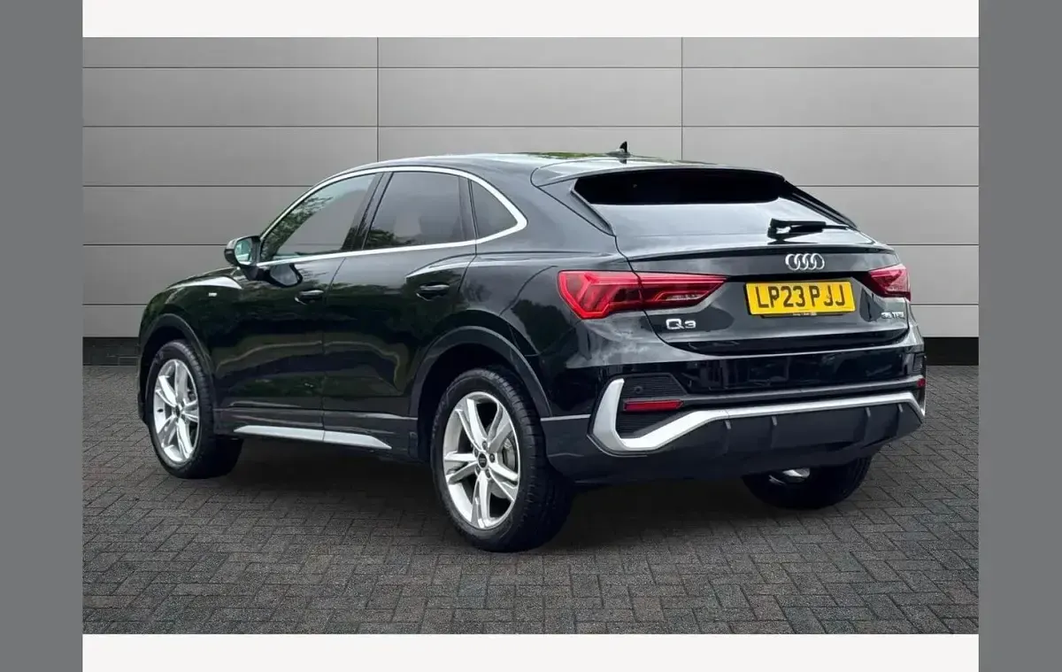 Used Audi Q3 S-Line 150 HP (110 kW) 2023 Black SUV