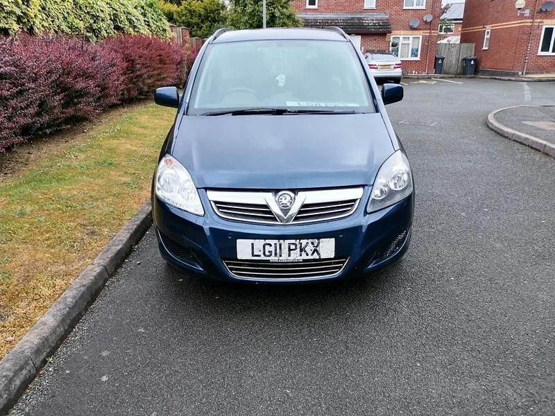 Used Vauxhall Zafira 2011 Blue MPV