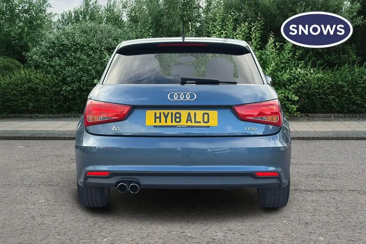 Used Audi A1 Sportback Sport 125 HP (91 kW) 2018 Blue Hatchback