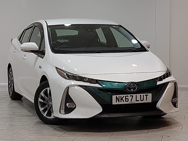 White Used 2017 Toyota Prius Business Edition Hatchback | £13,498 (A bit pricey) - Image 1/4