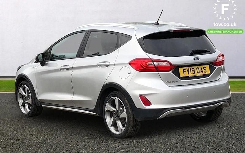 Używany Ford Fiesta Active X 140 KM (102 kW) 2019 Srebrny Hatchback