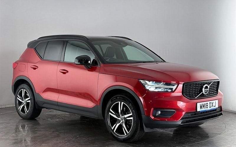 Used 2020 Volvo XC40 R-Design SUV | £22,200 (Good price) - Image 1/3