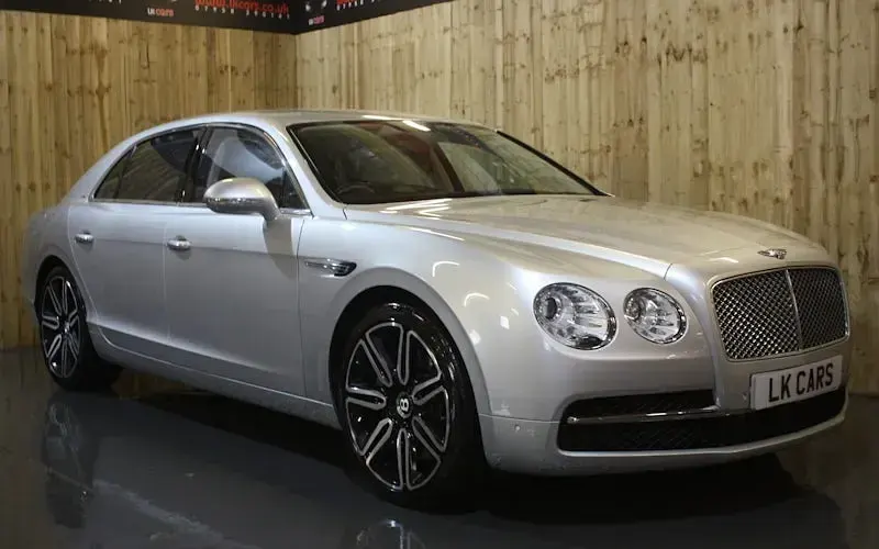 Used Bentley Flying Spur Mulliner 635 HP (467 kW) 2016 Sedan