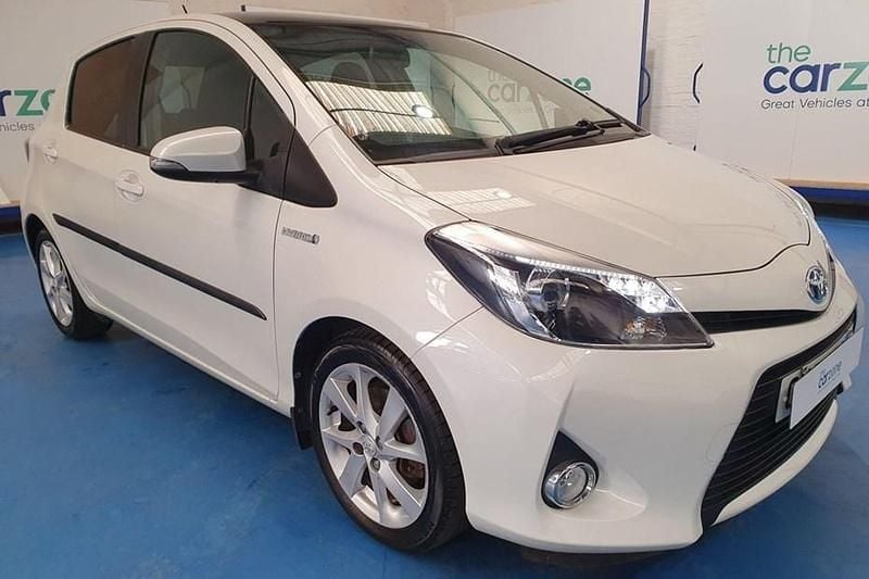 Used Toyota Yaris Hybrid 2012