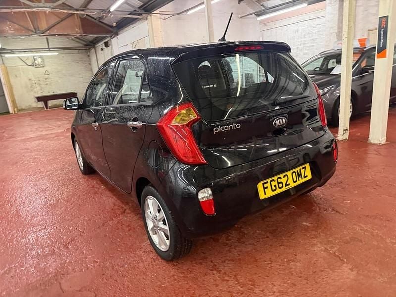 Used Kia Picanto 68 HP (50 kW) 2012 Black Hatchback