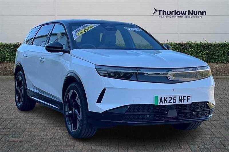 Used Vauxhall Grandland Ultimate 156 kW (213 HP) 2025 SUV
