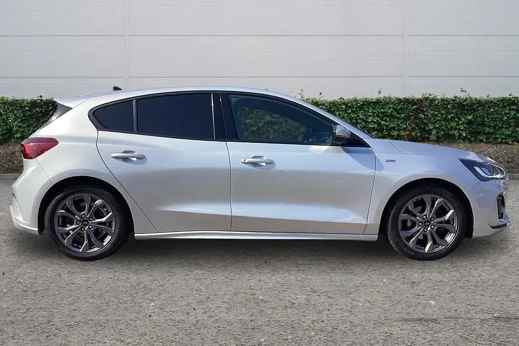 Used Ford Focus ST-Line 2023 Silver Hatchback