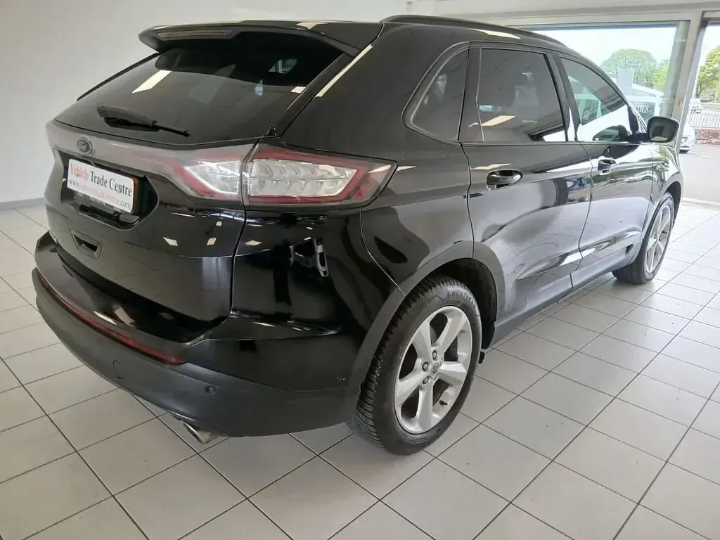 Gebraucht Ford Edge Zetec 180 PS (132 kW) 2018 Schwarz SUV