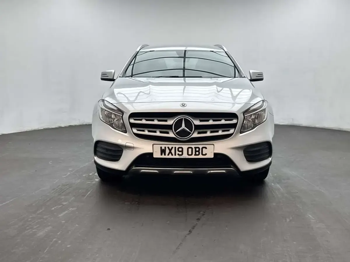 Used Mercedes GLA250 AMG line 2019 Silver SUV