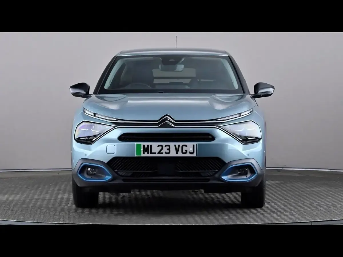 Used Citroën e-C4 Shine 100 kW (136 HP) 2023 Blue Hatchback