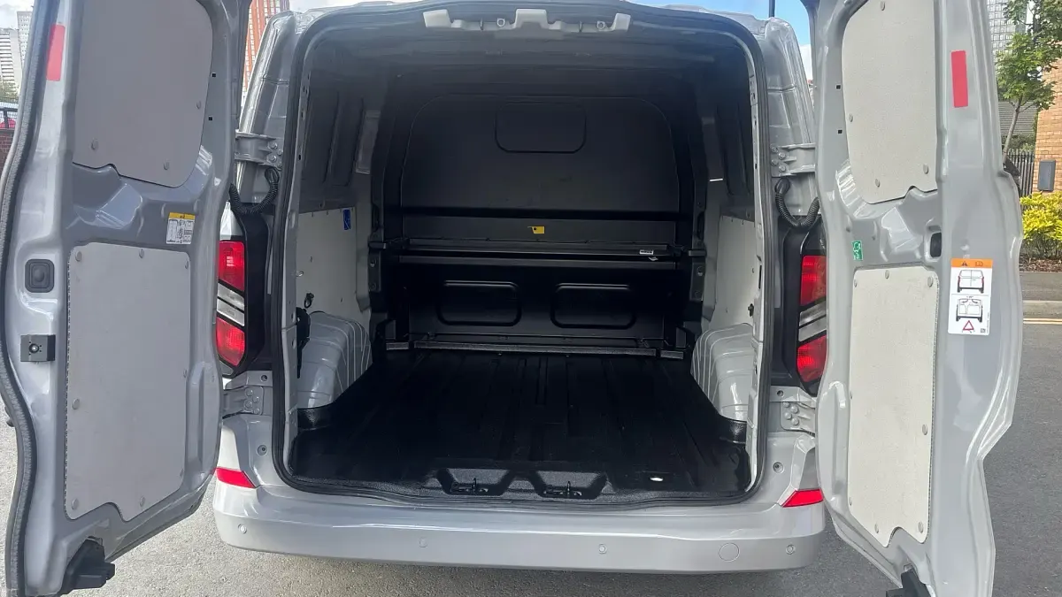 Usado Ford Transit Custom Limited 136 HP (100 kW) 2025 Van