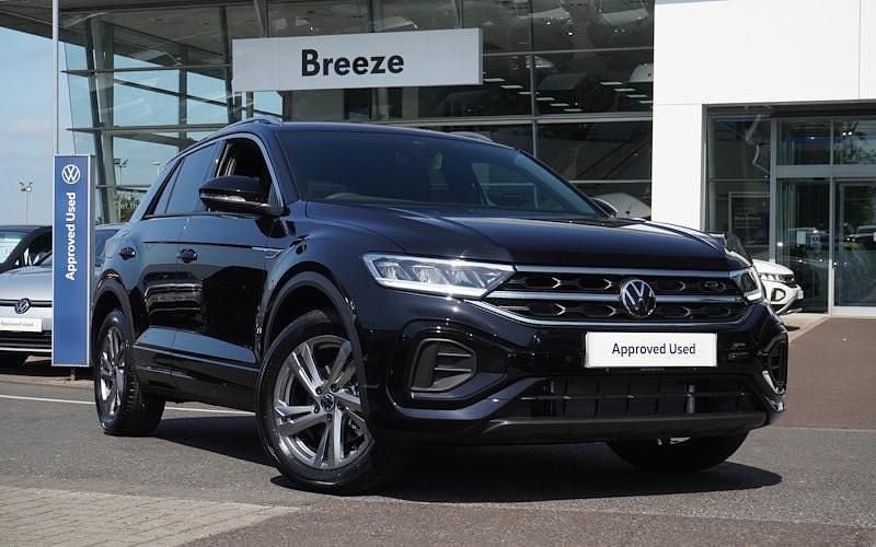 Used 2025 VW T-Roc R-line SUV | £31,490 (Expensive) - Image 1/3