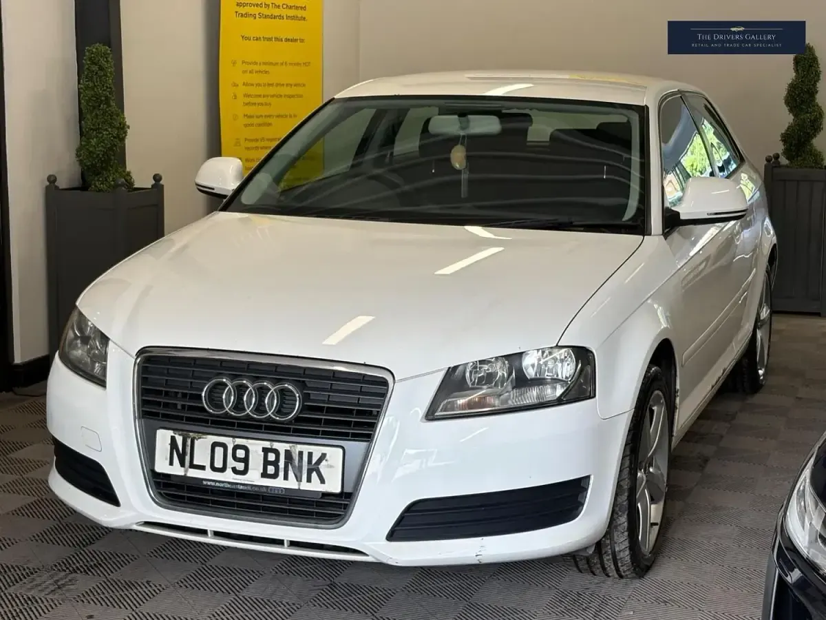 Used Audi A3 102 HP (75 kW) 2009 White Hatchback
