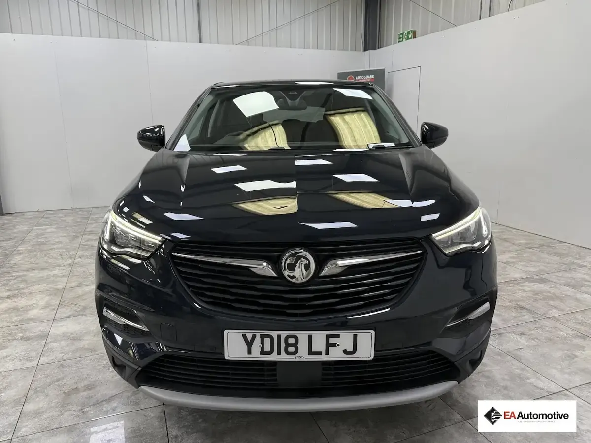 Used Vauxhall Grandland X Sport 130 HP (95 kW) 2018 Blue SUV
