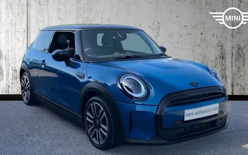 Used Mini Cooper Exclusive 136 HP (100 kW) 2022 Hatchback