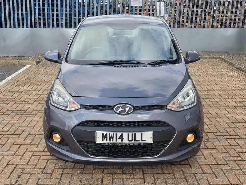 Used Hyundai i10 SE 67 HP (49 kW) 2014 Grey Hatchback