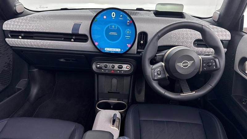 Used Mini Cooper 118 kW (161 HP) 2025 Green Hatchback