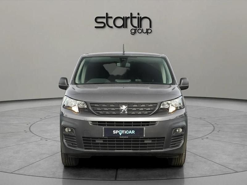Used Peugeot Partner Premium 130 HP (95 kW) 2021 Grey MPV