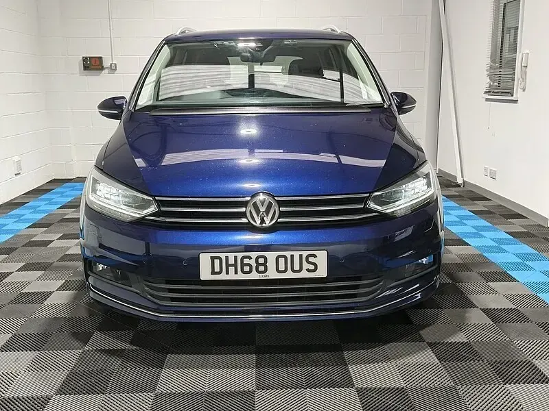 Used VW Touran SEL 150 HP (110 kW) 2025 Blue MPV