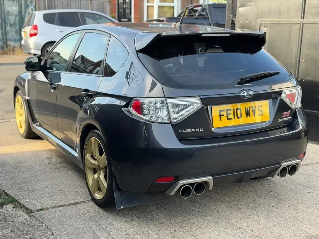 Used Subaru Impreza 2010 Grey Hatchback