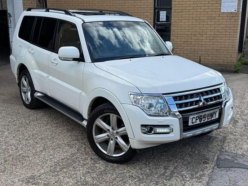 White Used 2015 Mitsubishi Shogun SUV | £11,999 (Fair price) - Image 1/4