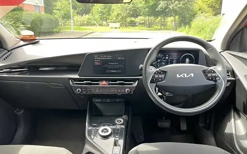 Used Kia e-Niro 150 kW (204 HP) 2023 Orange SUV