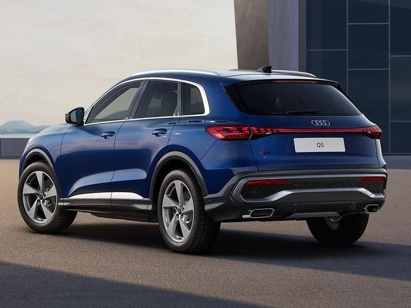 New Audi Q5 S-Line 2026 Blue SUV