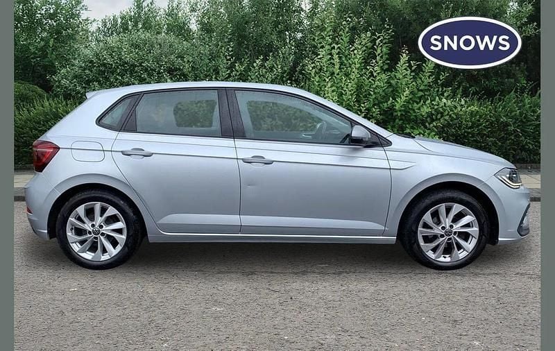 Usado VW Polo Style 95 HP (69 kW) 2023 Prateado Citadino