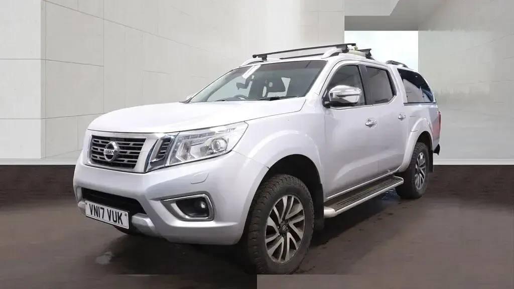 Used Nissan Navara Tekna 2017 Silver Pickup